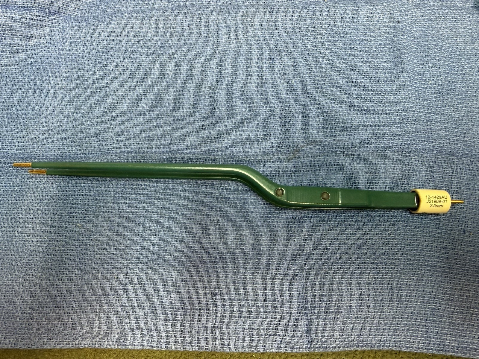 Kirwan Aura 12-1429AU 2.0mm Tip, 21.6cm Length, Bipolar Bayonet