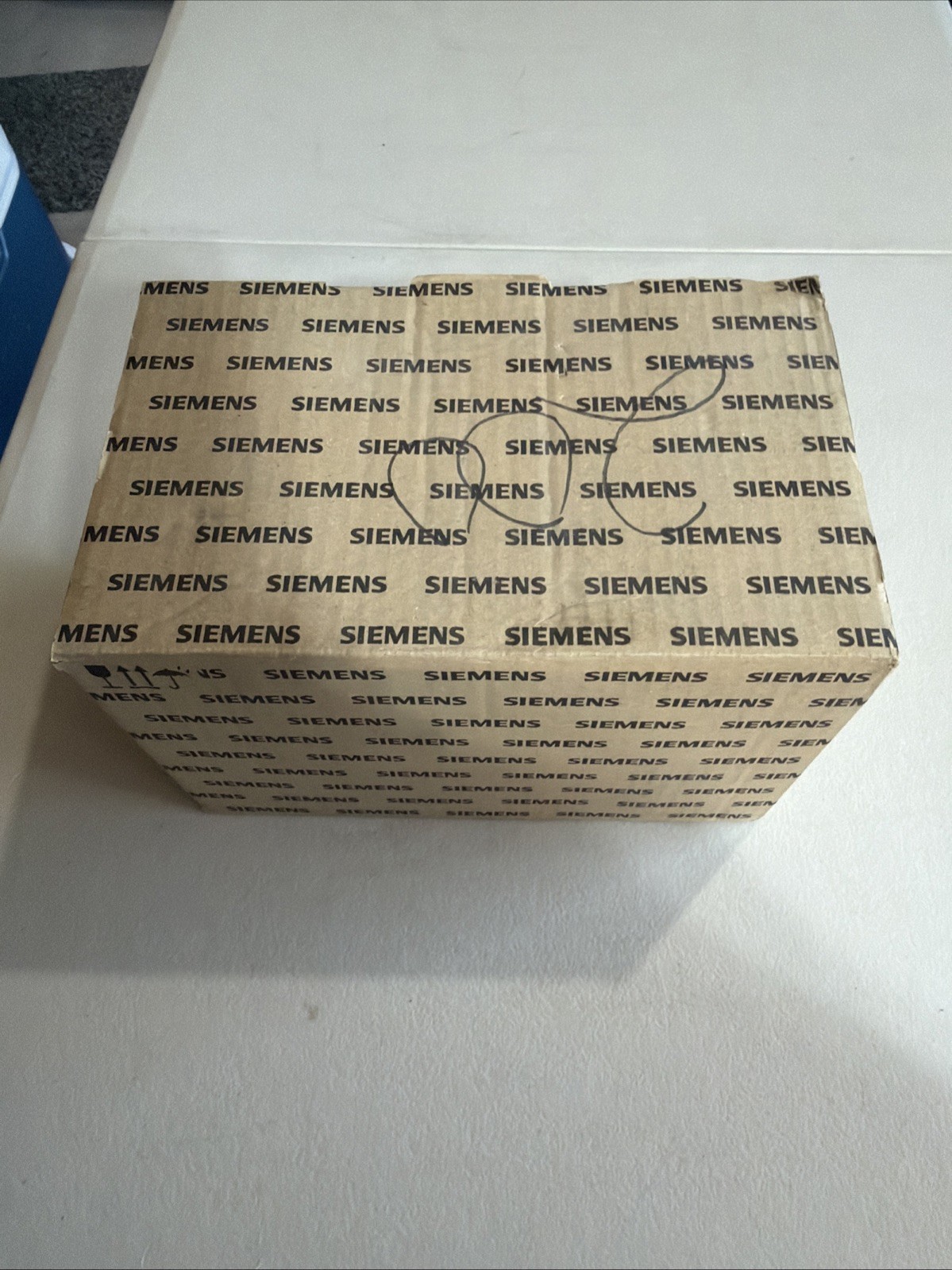 Siemens 3VA5220-5EC31-0AA0 200Amp 3-Pole Molded Case Breaker New In Box!!!!!!!!!