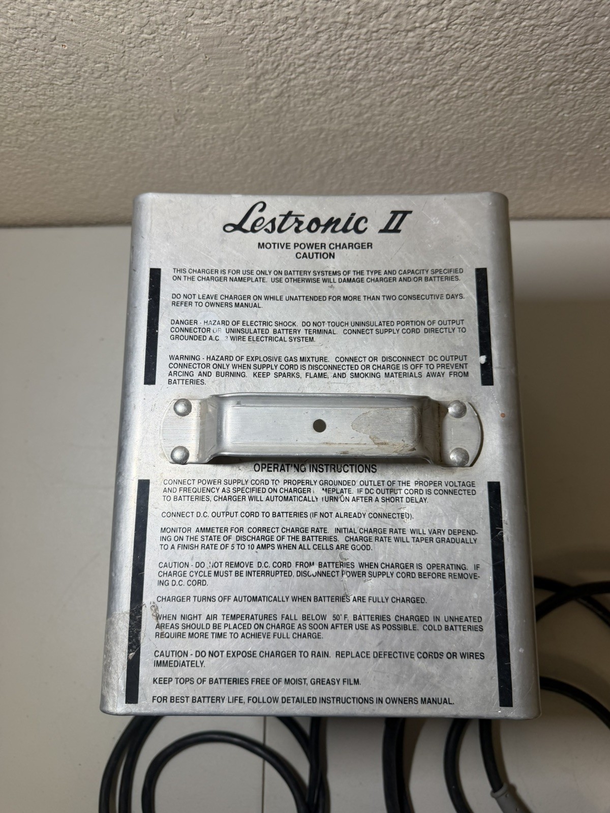 Lester Lestronic II 48LC25-8ET Battery Charger 09695 48 Volt Golf Cart Charger