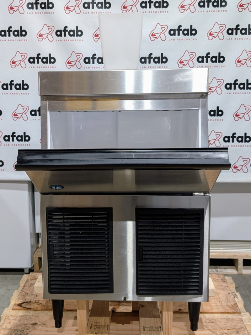 Hoshizaki F-330BAJ Flaker Ice Maker, Air-Cooled, Built in Storage Bin