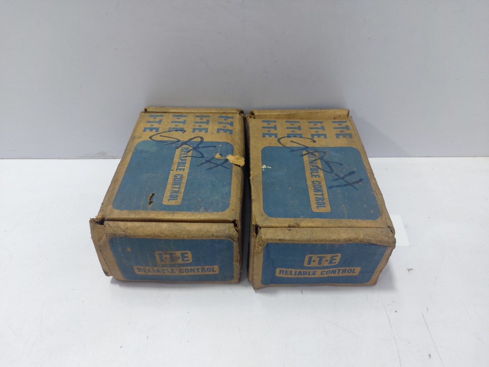 Gould J20B20 2 Pole Contact Block 10 Amps Max Continuous Volts AC.MAX. 300