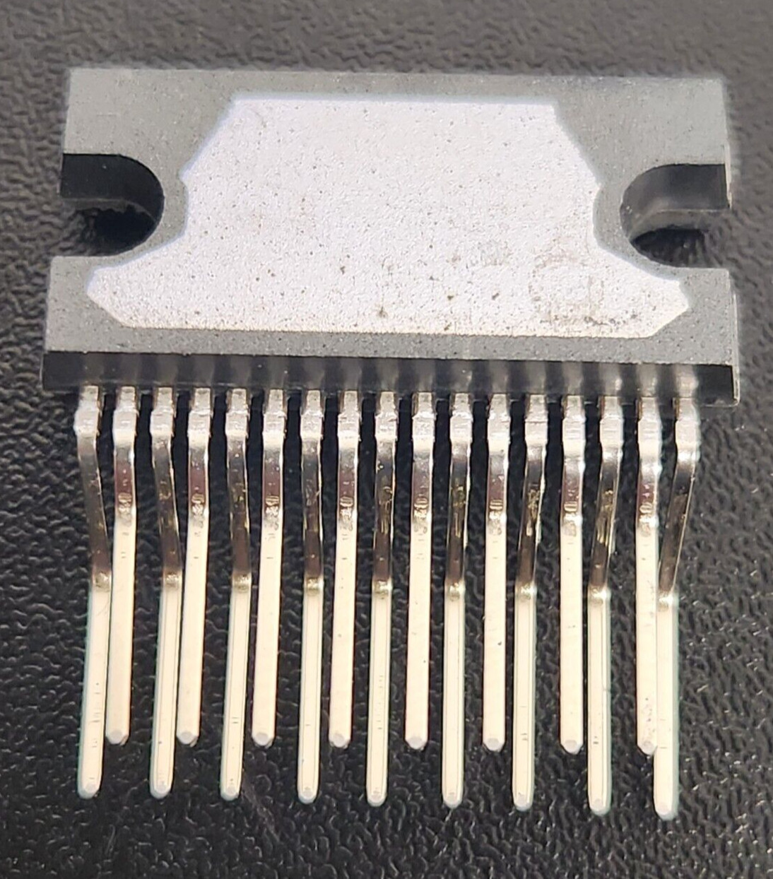 (1 PC) TDA8580J/N1,112 PHILIPS