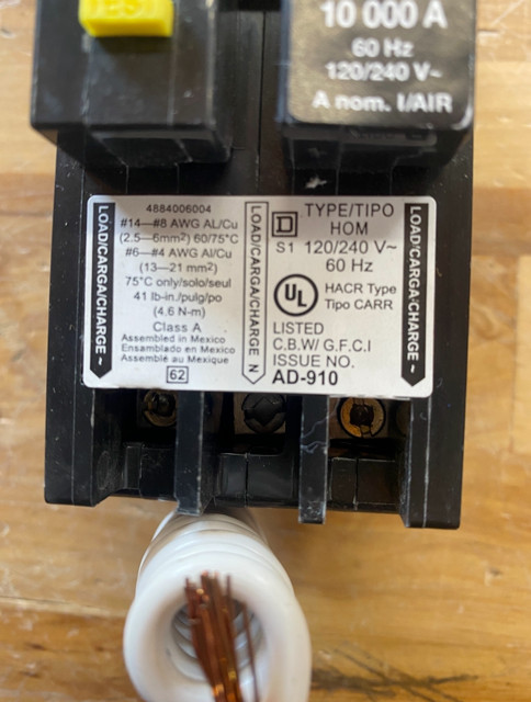HOM230GFI NEW SQUARE D HOMELINE SERIES 2 POLE 30A GFCI PIGTAIL COMPLETE