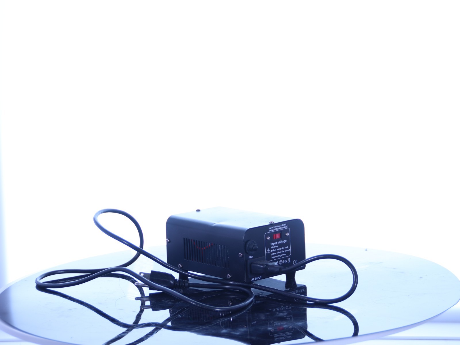 LVYUAN Step Up & Step Down Voltage Transformer 110 V / 230 V DT-500VA