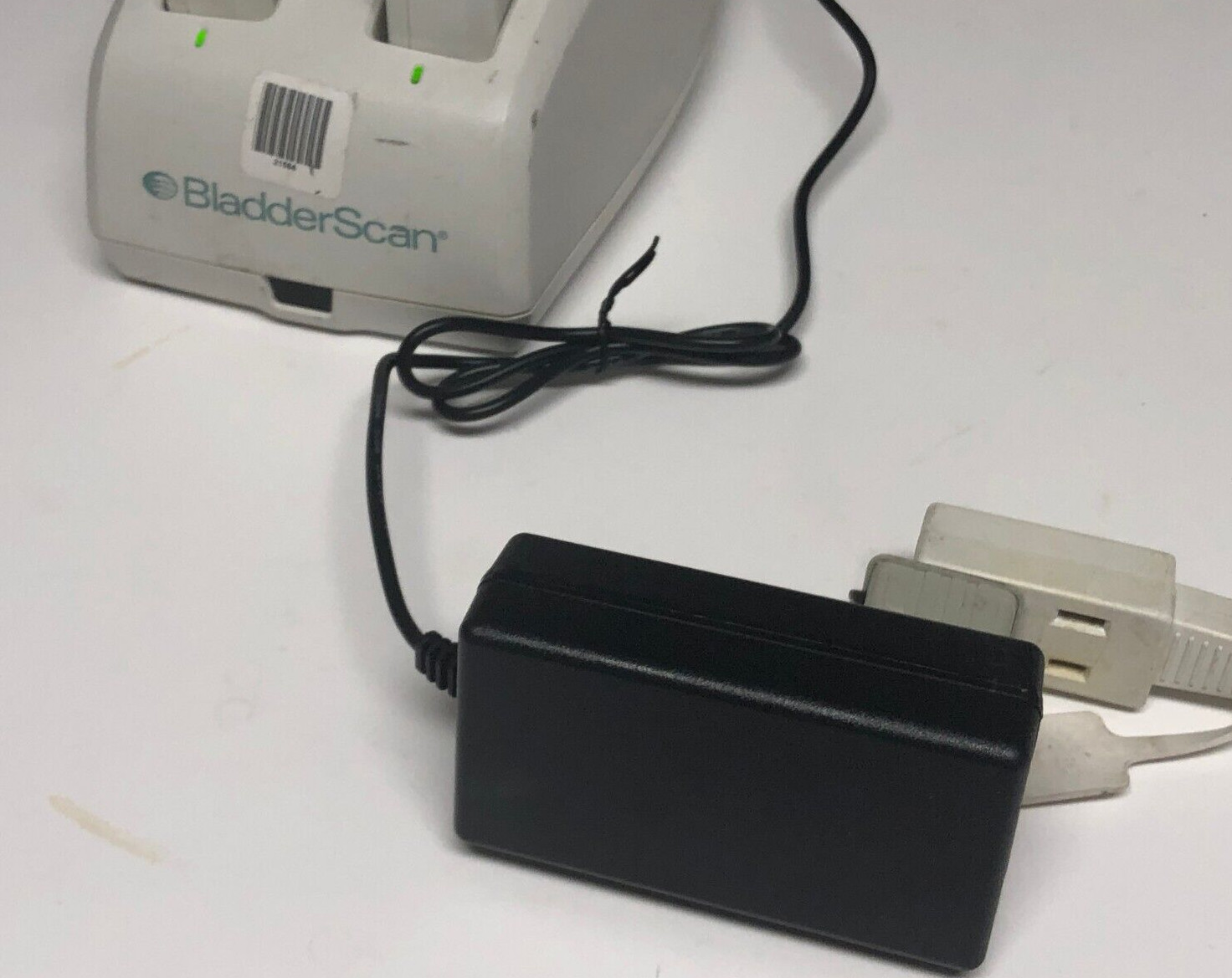 Verathon Bladder Scan Scanner BVI 9400 Ultrasound Probe Battery Dock 0570-0190
