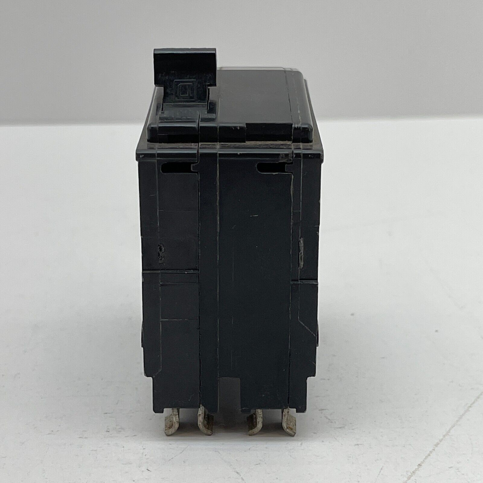 QO260 Square D – Circuit Breaker Plug in 60 Amp 2 Pole 120/240V MG-5199
