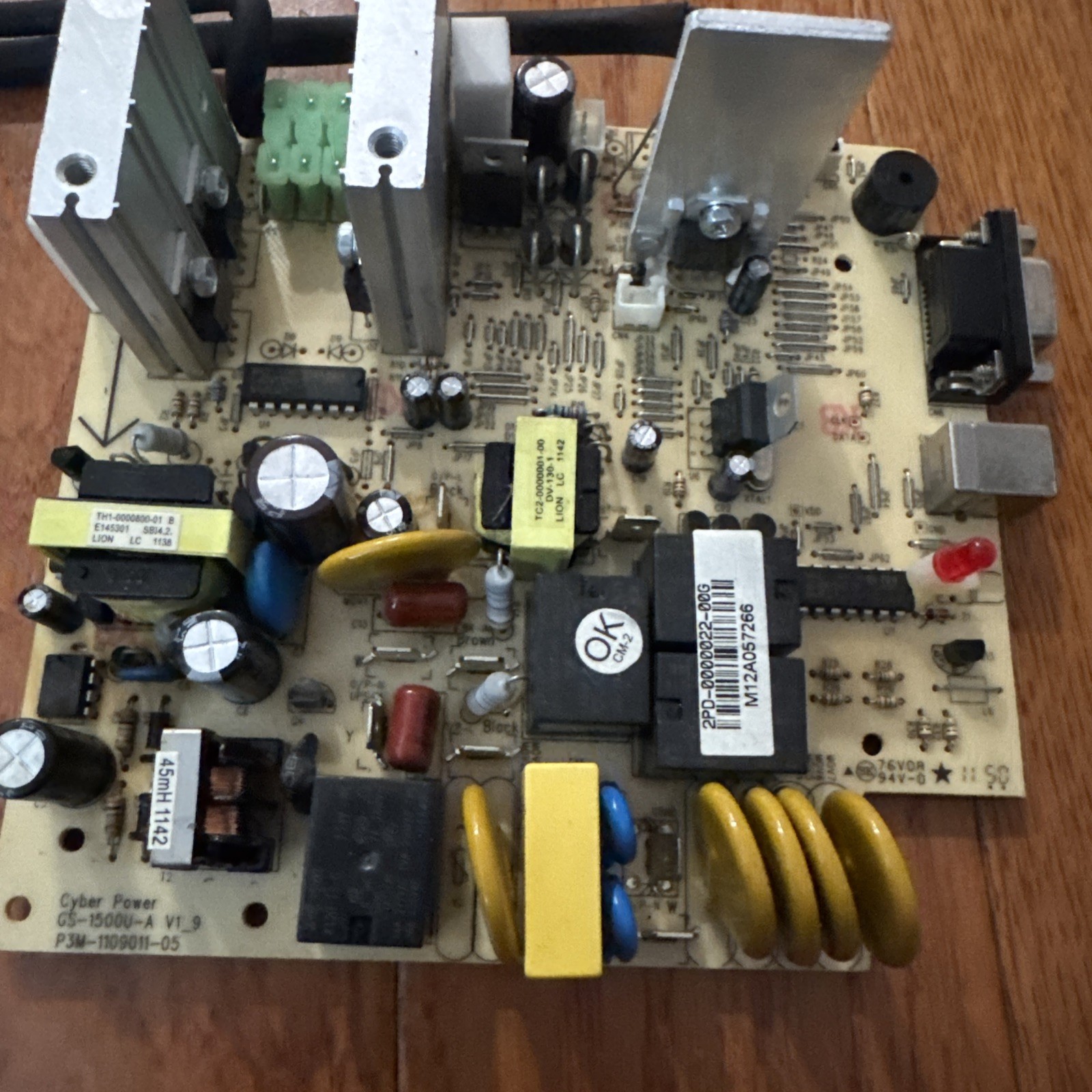 CyberPower 1500VA: CP1500AVR/CP1500C Power Supply MainBoard/Motherboard