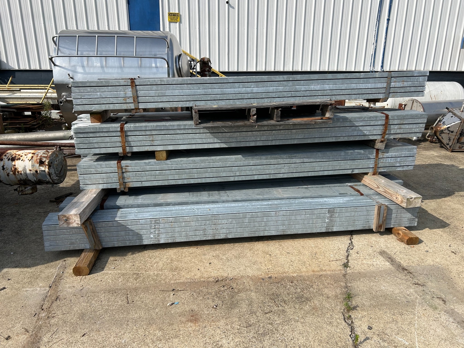 Unistrut 10 FT x 1-5/8’’ 12 Gauge Galvanized Channel Framing- Sold by Bundles