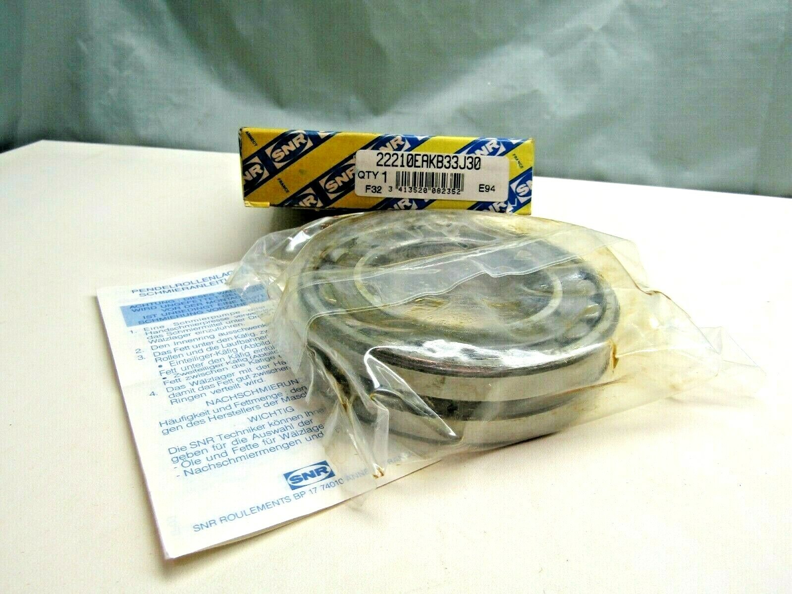 SNR 22210 EAK B33 J30 50mm X 90mm X 23mm Tapered Bore Spherical Roller Bearing