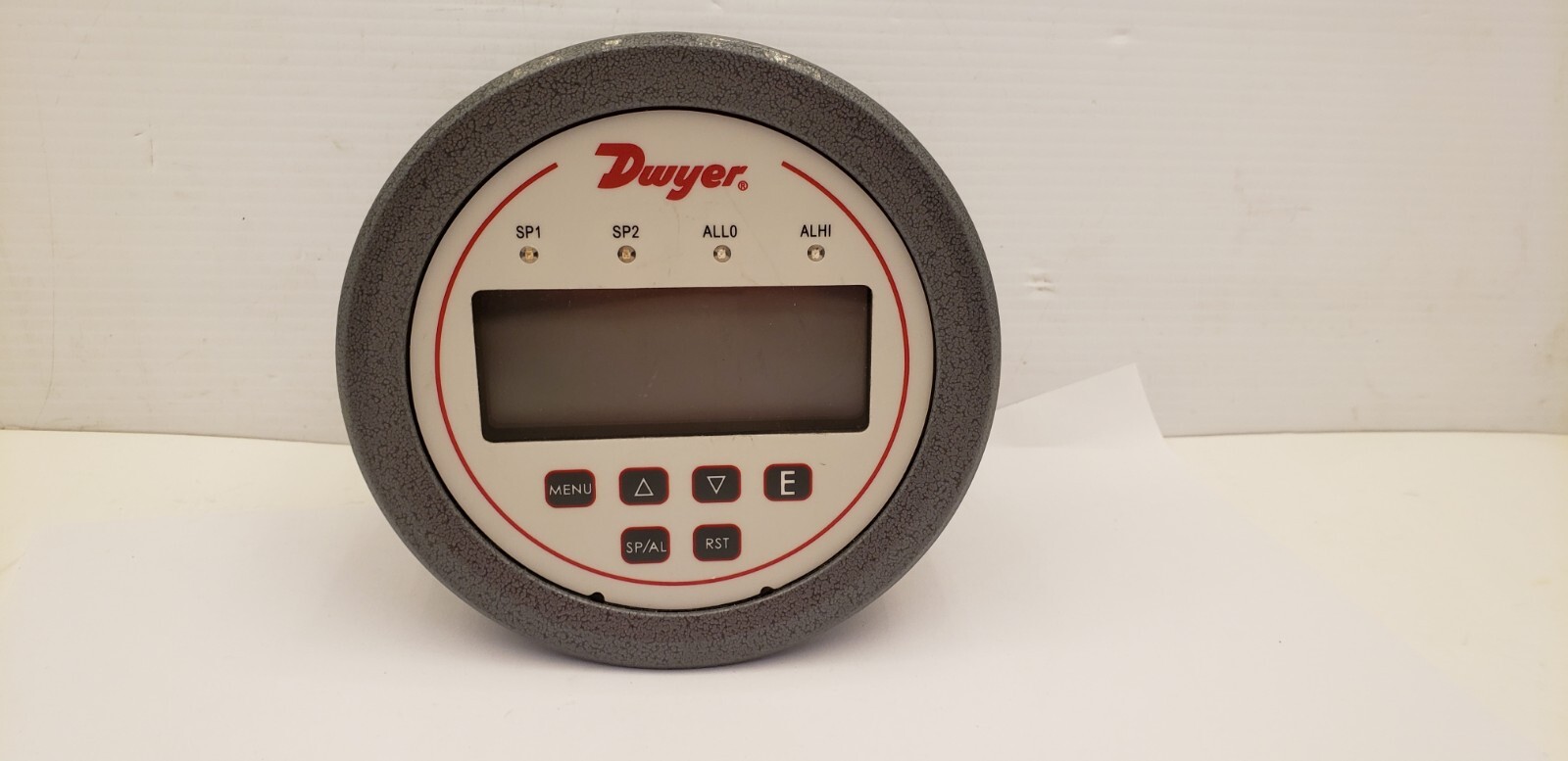 DWYER DH3-002 DIFFERENTIAL PRESSURE CONTROLLER, 0-0.25″ W.C. RANGE