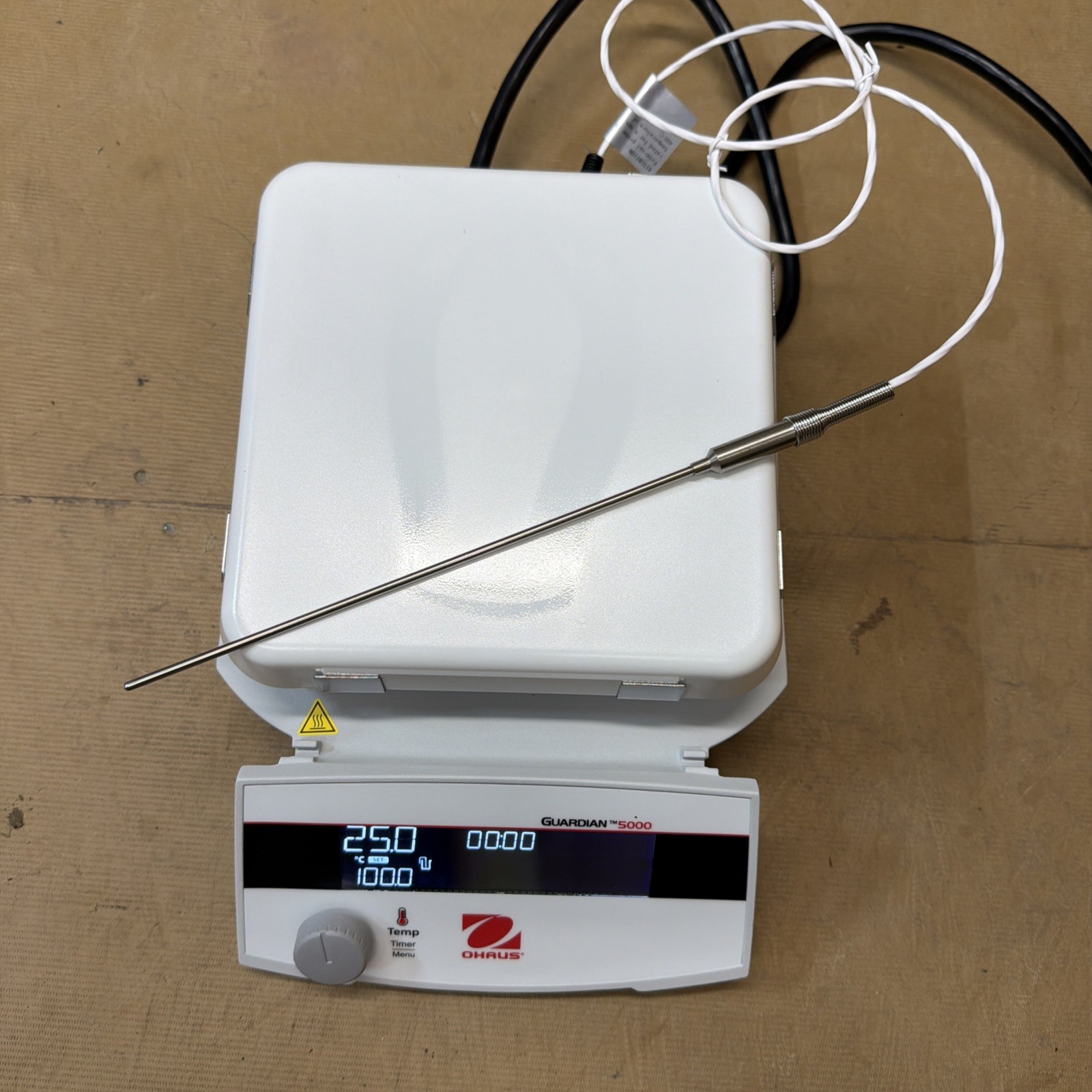 Ohaus e-G52HP07C Guardian 5000 Hotplate – Digital Control, Ceramic Top, 550°C