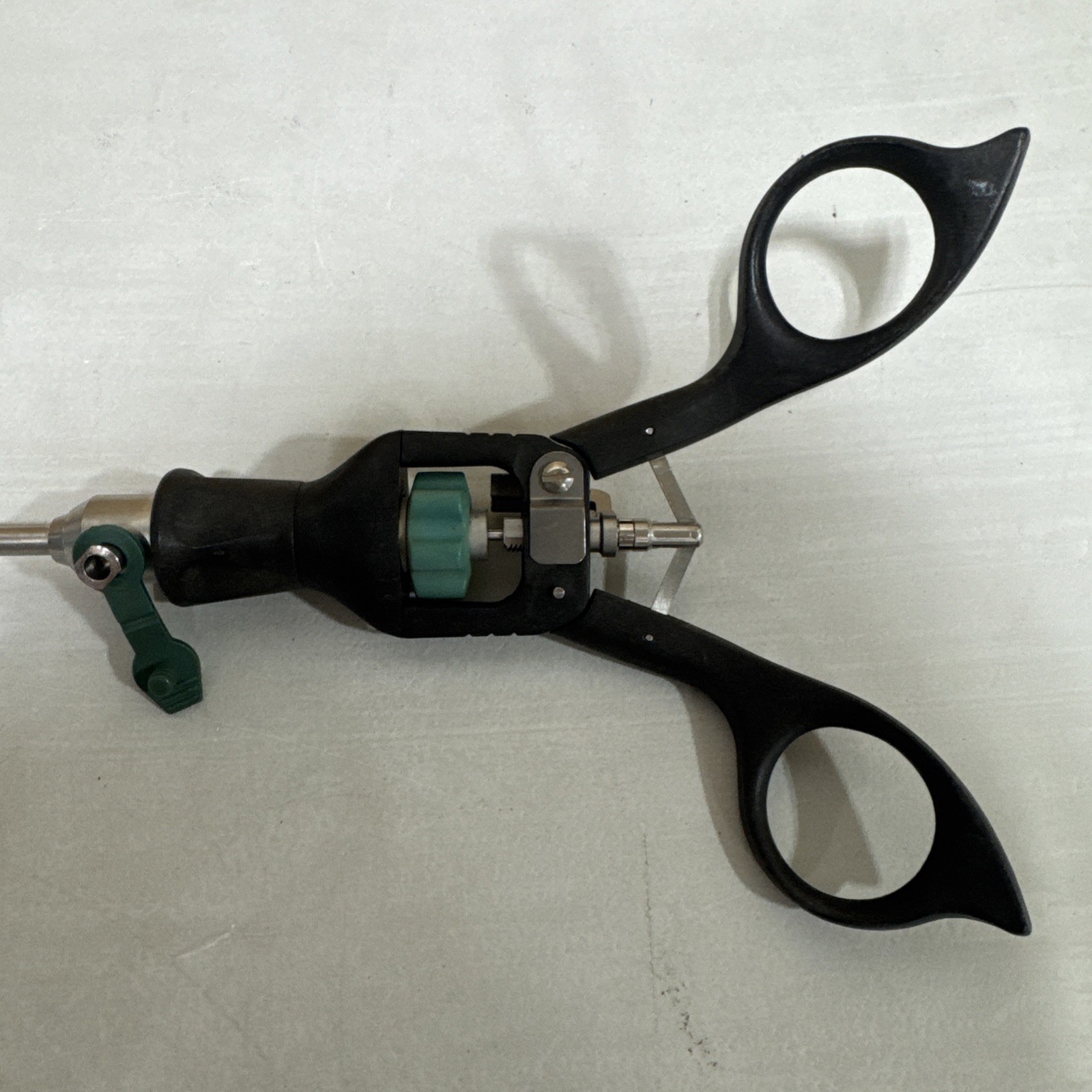 Snowden Pencer Laparoscopic Articulating Grasper / FB5