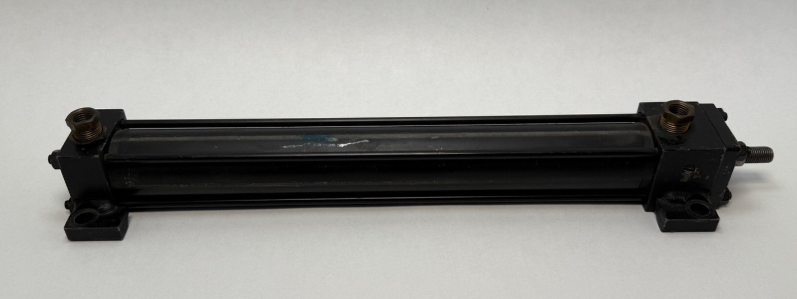 Parker 01.50-CC2AU14C-12.000 Cylinder 1-1/2″Bore 12″ Stroke 5/8″ Shaft OD 250psi