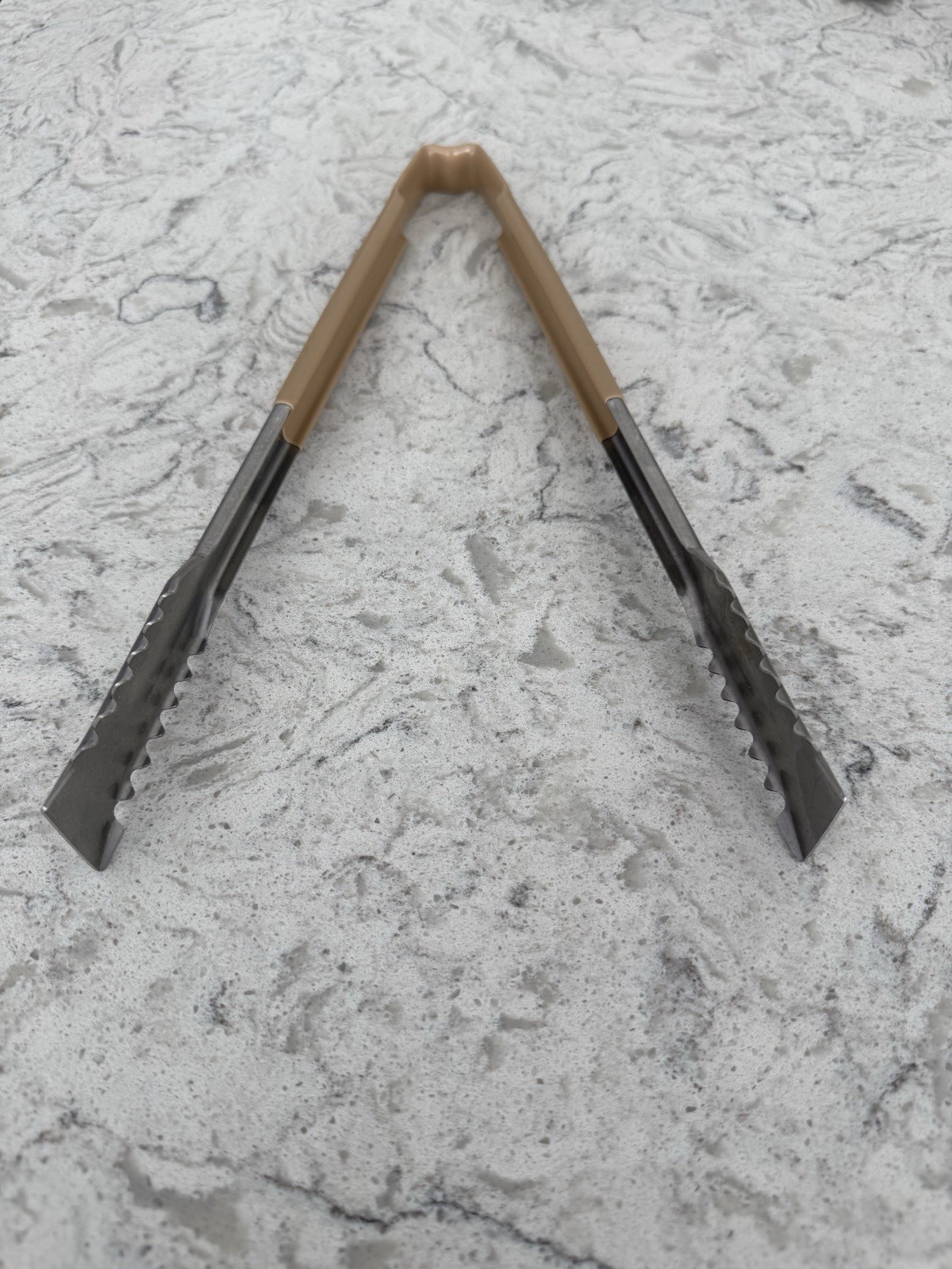 Vollrath Stainless Steel Tong TAN 12 in Scallop Grip Tongs