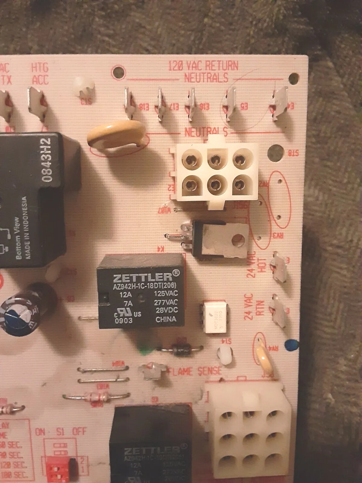 Lennox SureLight 97L4801 / 50A62-121 Furnace Control Circuit Board