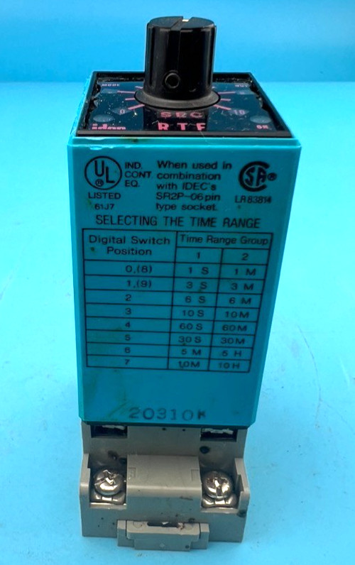 Idec RTE-P11 Electronic Timer Relay Socket 24V 10A 120V 0.1 Sec-10 Min SR2P-05