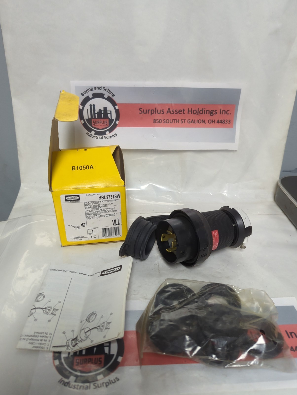 HUBBELL,HBL2731SW,SAFETY-SHROUD TWIST-LOCK WATERTIGHT PLUG 30A 480V NOS