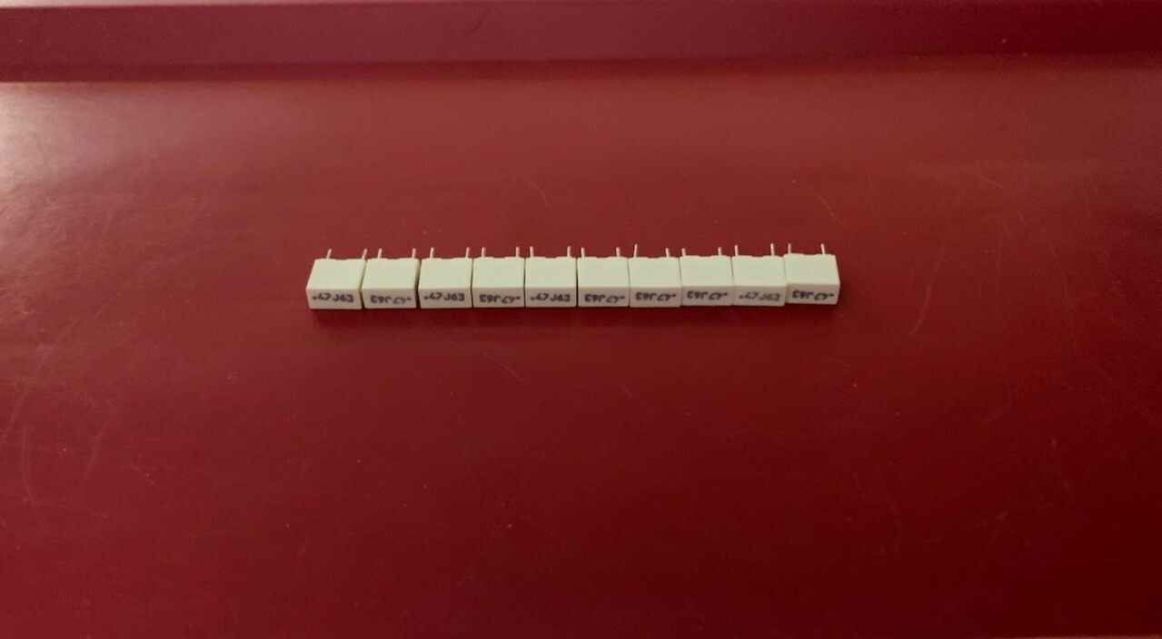 10x R82DC3470AA60J ARCOTRONICS CAPACITOR 0.47UF 63VDC 5% FILM RADIAL .47J63