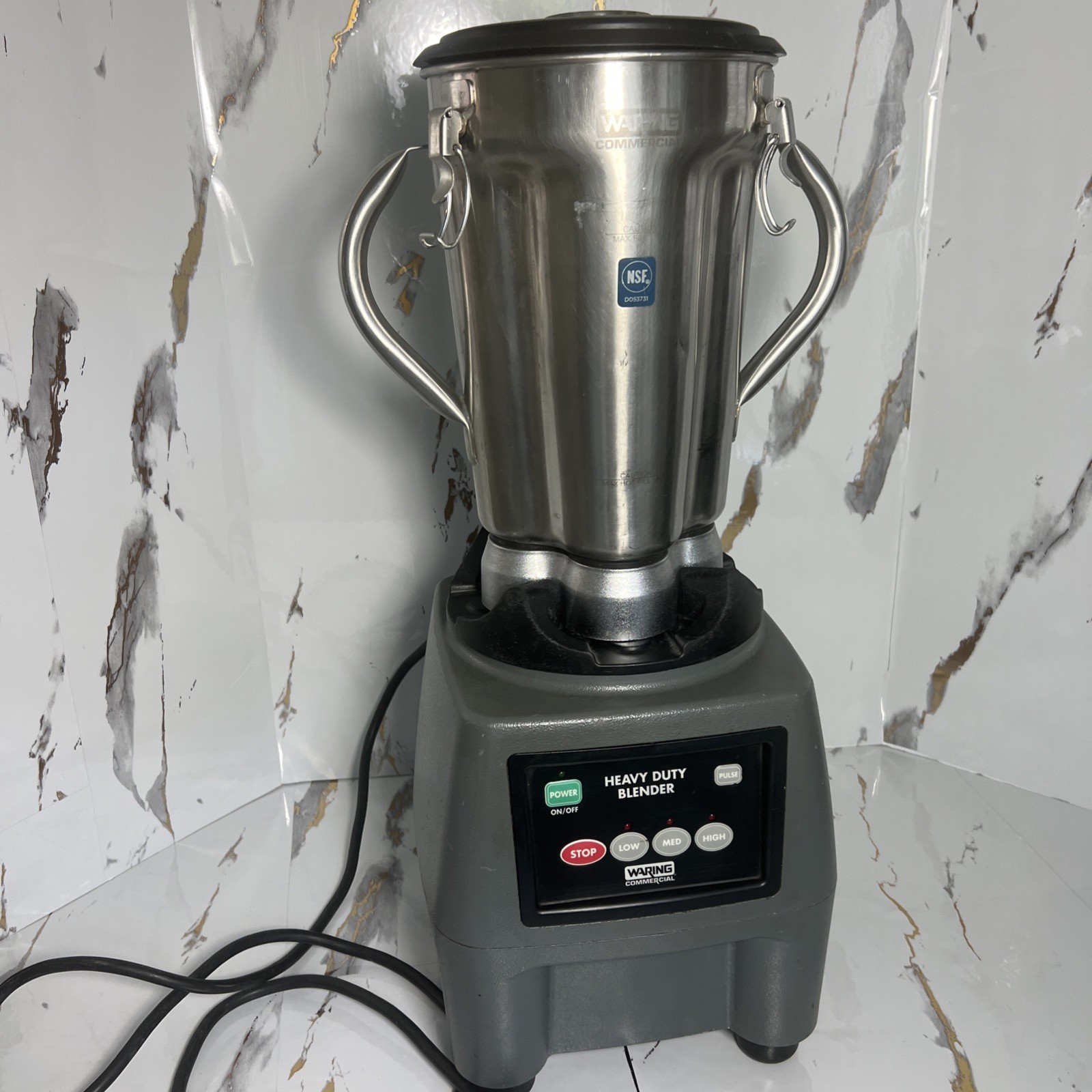 Waring CB 15 Heavy Duty One Gallon 3.75HP 3-Speed Commercial Blender