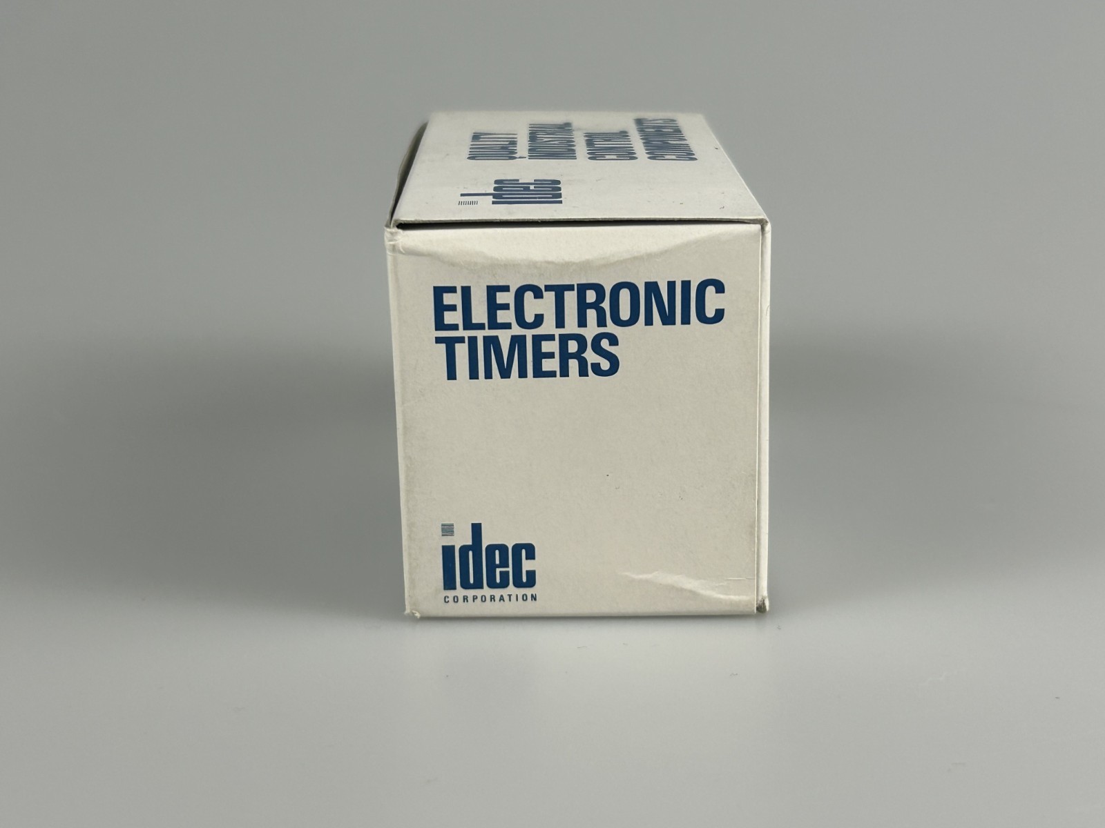 Idec RTE P-11 Electronic Timer Relay 24VAC/24VDC 10A rating 8-pin New Old Stock