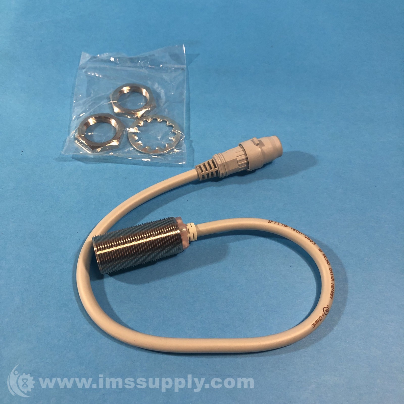 Azbil FL7M-7K6H-CN03 Cylindrical Proximity Switch 4611