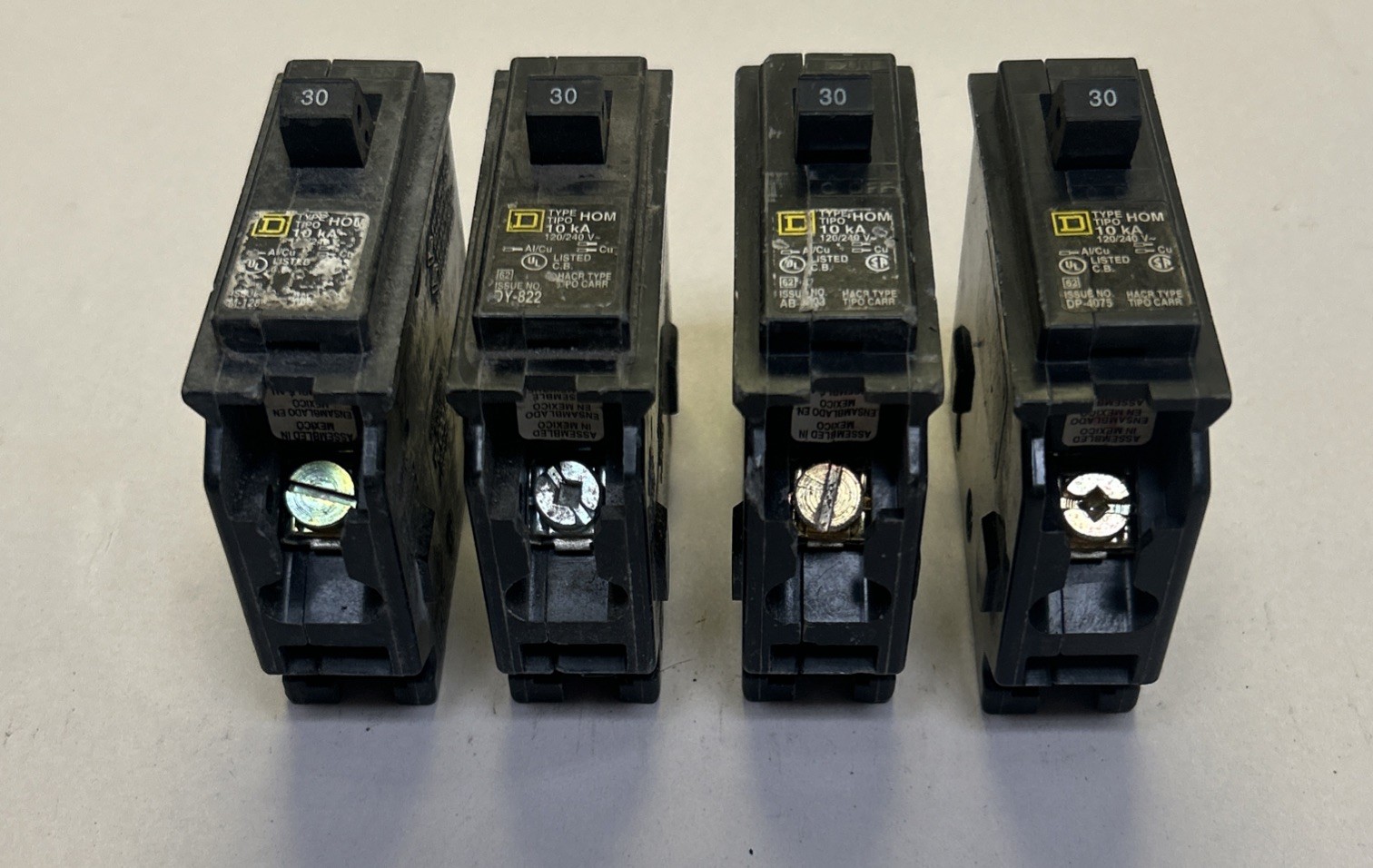 SQUARE D,HOM130,CIRCUIT BREAKER 30A 120/240V 1P LOT OF 4