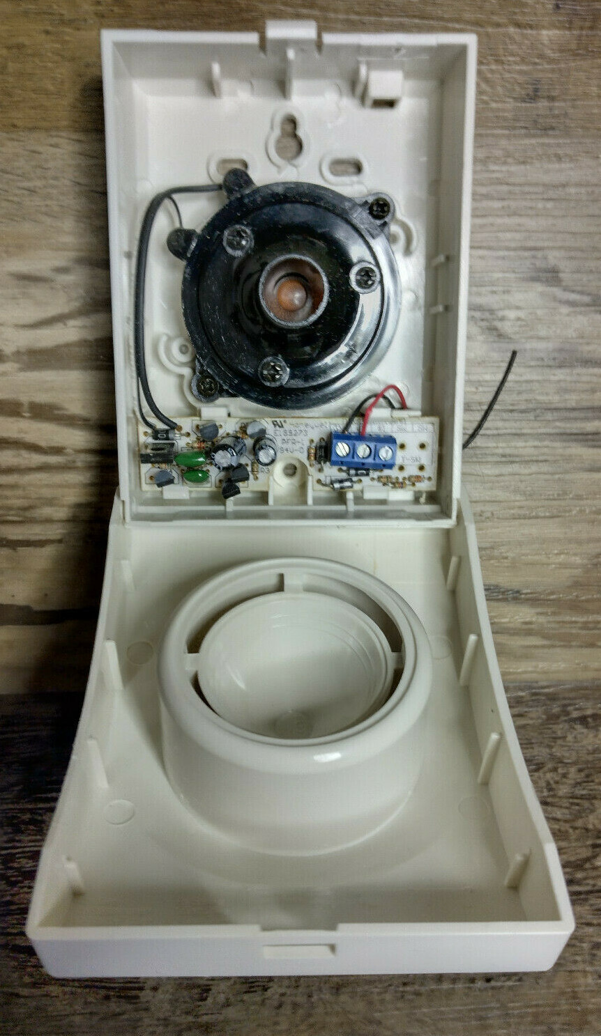 Honeywell Wave Series Siren 106 dB 500 mA 12 VDC / Speaker 85 dB 8 Ohm 10 W/15 W