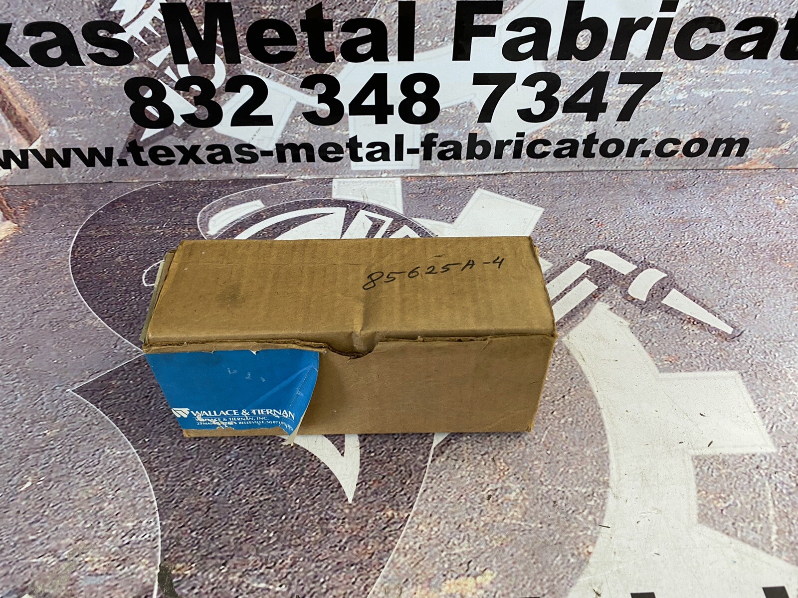 Wallace & Tiernan 5120M12314XXL 1/2” Armored Purge Meter