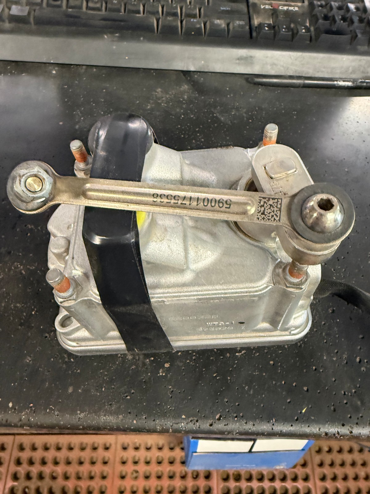 JOHN DEERE DZ114554: Turbocharger High Actuator, 12 Volts