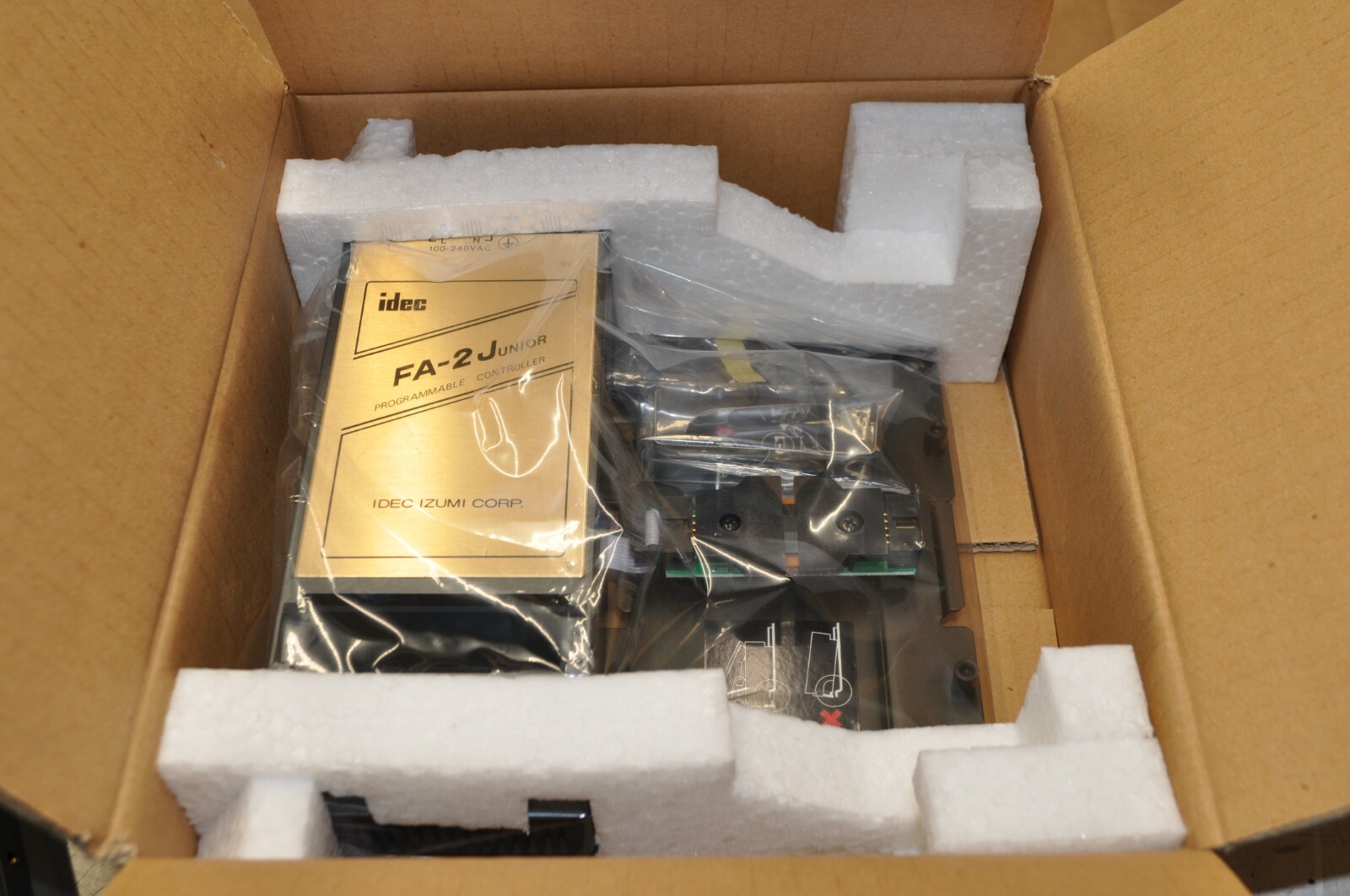 Idec PF2J-CPU1-EU FA-Junior PROGRAMMABLE CONTROLLER BRAND NEW!!!