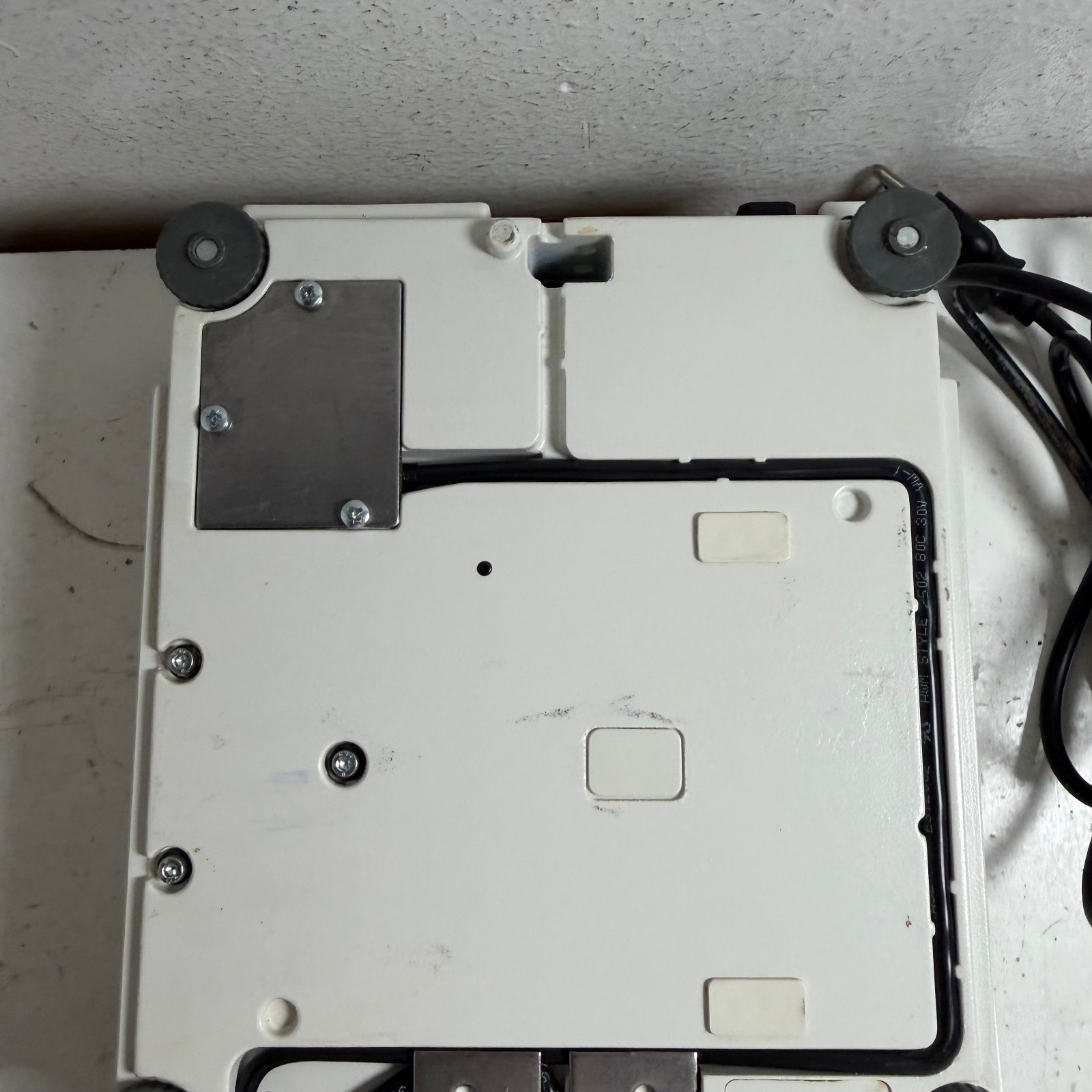 Sartorius LA12000S Beige Professional High-Capacity Top-Loading Precision Scale