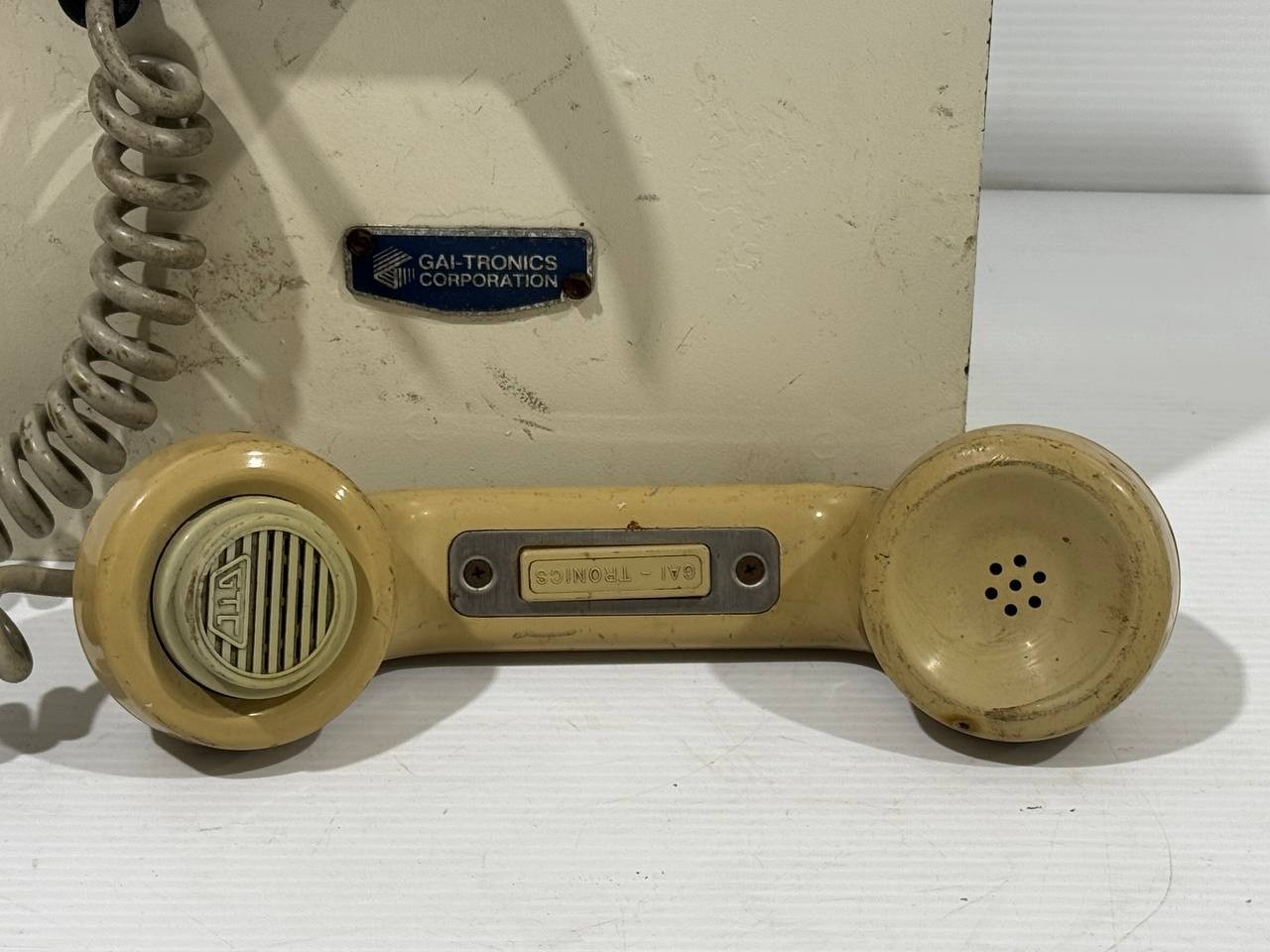 GAI TRONICS HUBBELL 701-302 HANDSET SPEAKER AMPLIFIER PAGE PARTY TELEPHONE