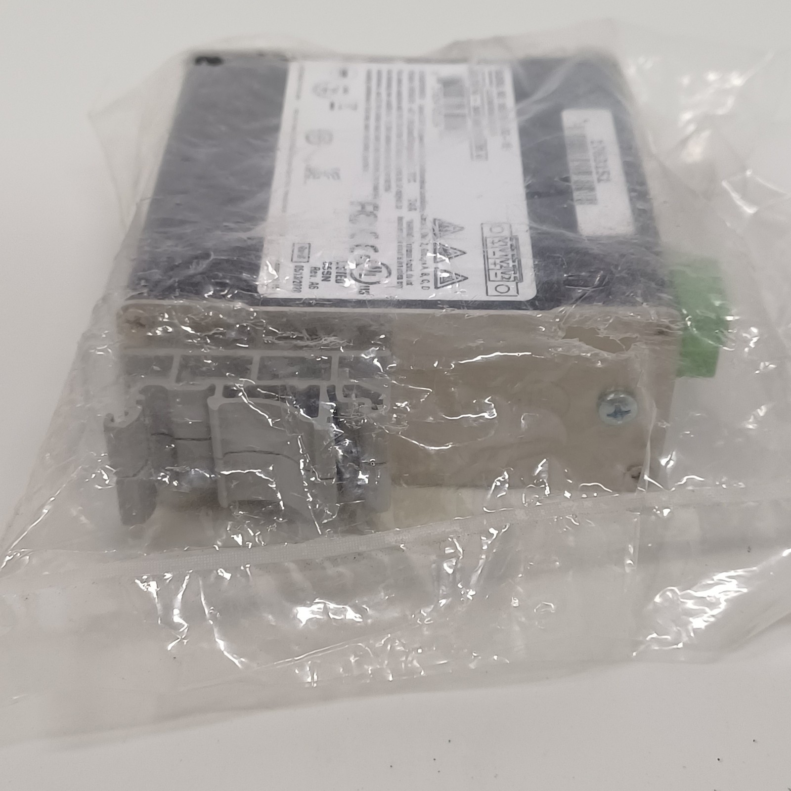 NEW N-Tron 105FXE-SC-15 Industrial Ethernet Switch 5-Port 15km Fiber SC 10-30VDC