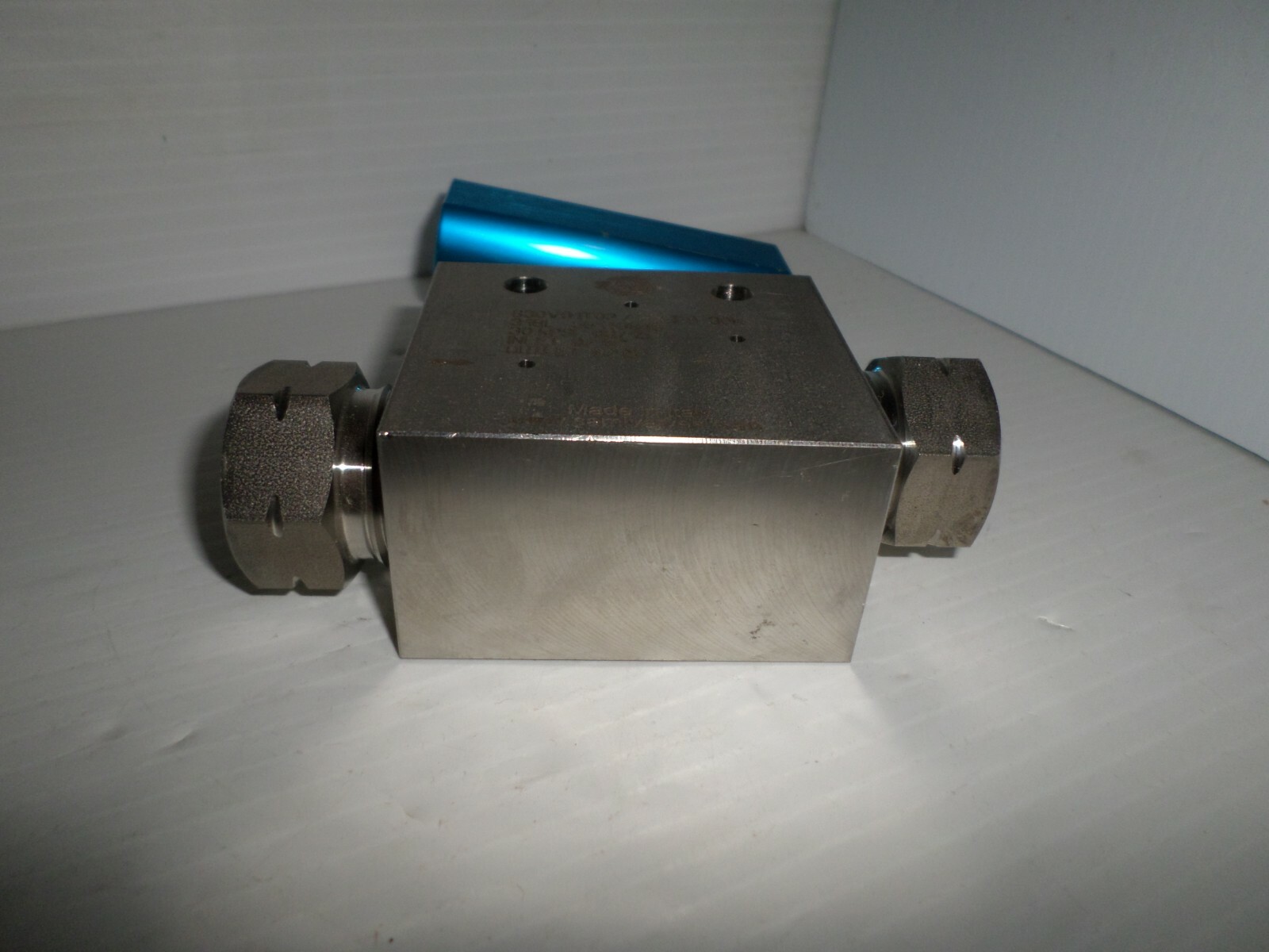 ⭐NEW⭐ SAMI 530V01T03/HVHF9-30K 316L High Pressure Needle Valve 30,000 PSI 9/16″