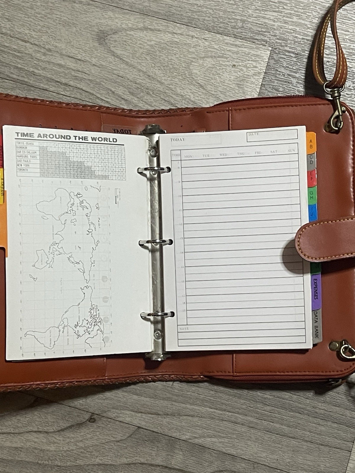 Dooney & Bourke Organizer Notebook Planner Calendar Leather Vintage Crossbody