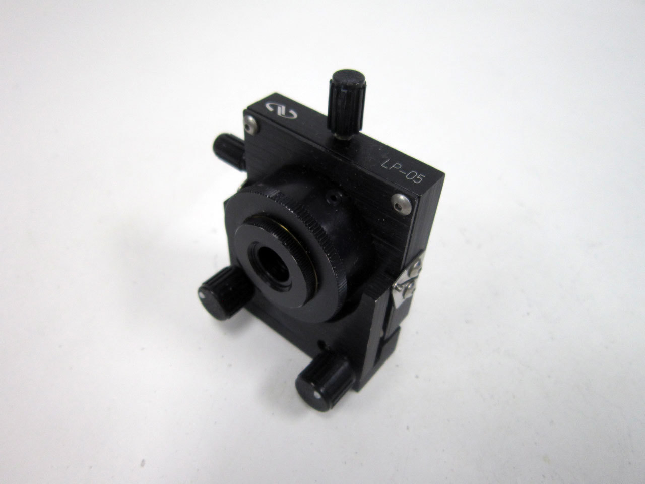 NEWPORT LP-05 XYZ PRECISION LENS POSITIONER 0.5 IN. (12.7 MM) DIAMETER