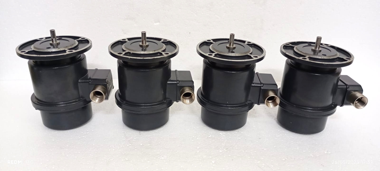 Hübner Berlin Gefran APY-100 DC Tachometer Generator, 100V / 1000 RPM, IP55