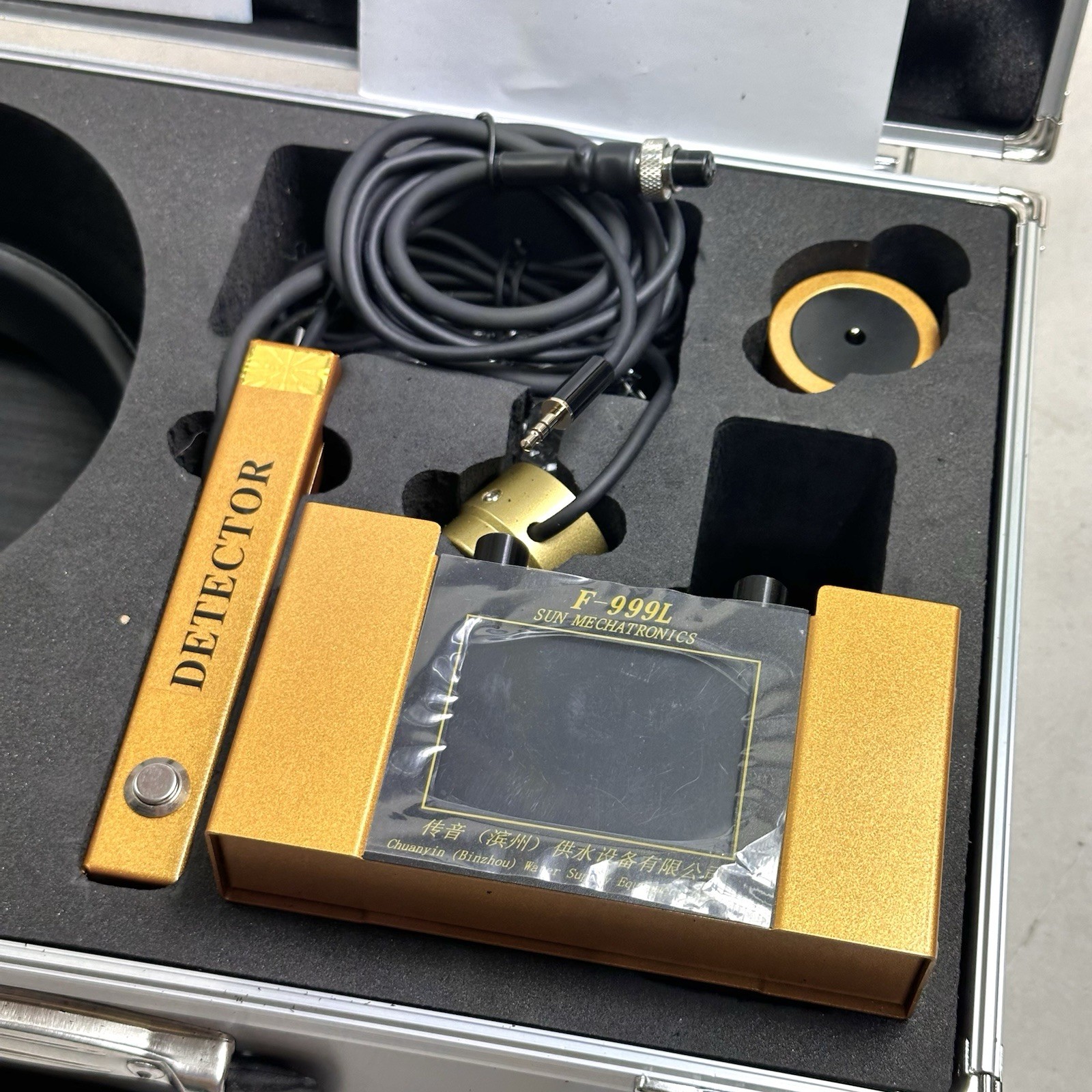 F-999L Underground Water Leak Detector Water Leak Detection Device Water Pipe