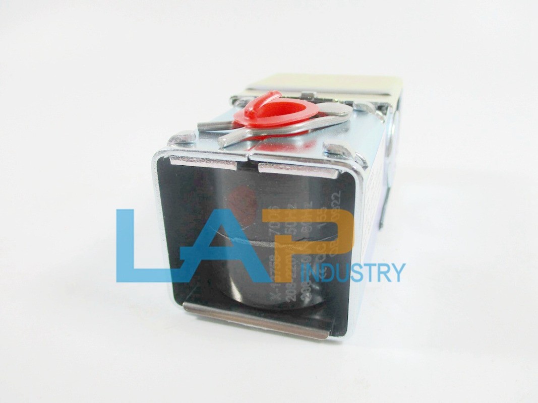 AMG 208-240V 1PCS NEW FOR EMERSON Solenoid Valve Coil 50-60HZ 057342 Fast Ship