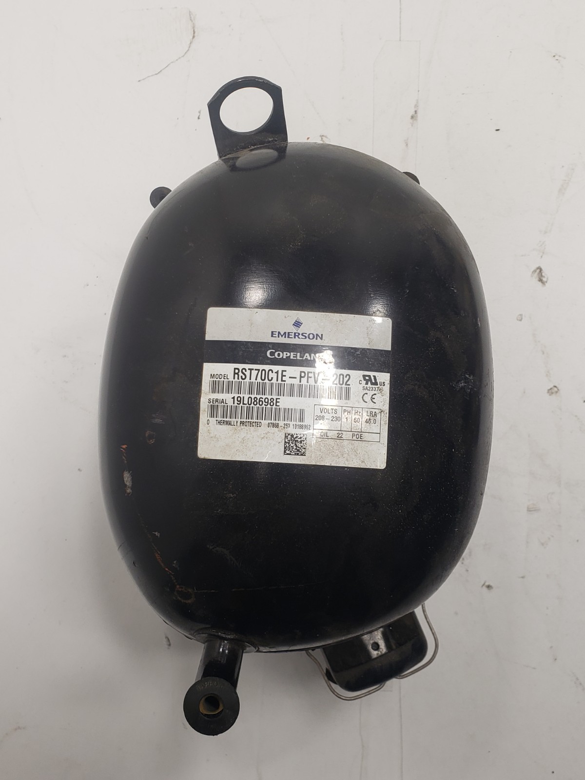 Copeland Emerson RST70C1E-PFV-202 1/2 HP 208/230V Refrigeration Compressor