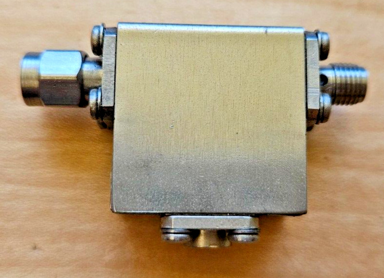 Harris Farinon Ferrites 8223250-102193 094-037134-001 2.3-2.8GHz RF Isolator SMA