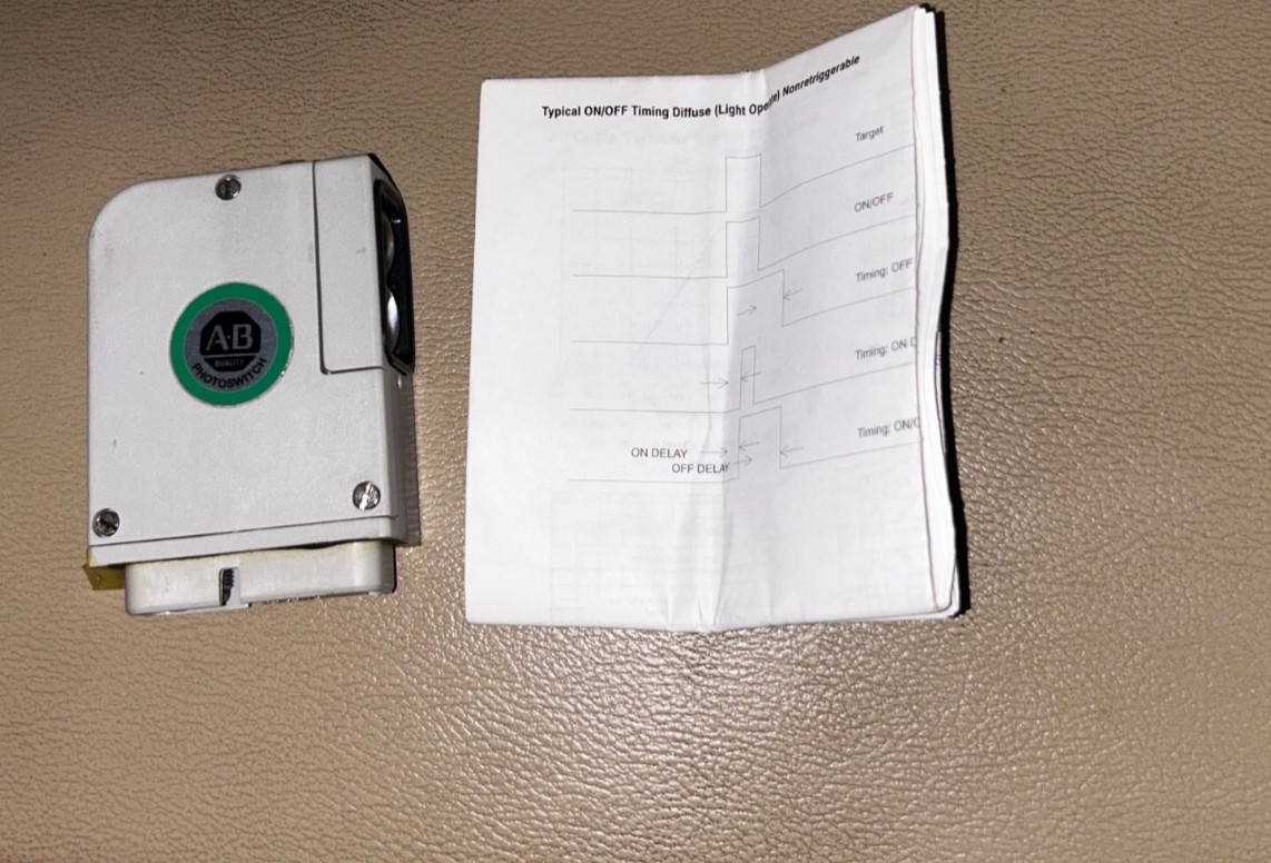 Allen Bradley 42MRU-5200 Photoswitch Polarized Retro Photohead