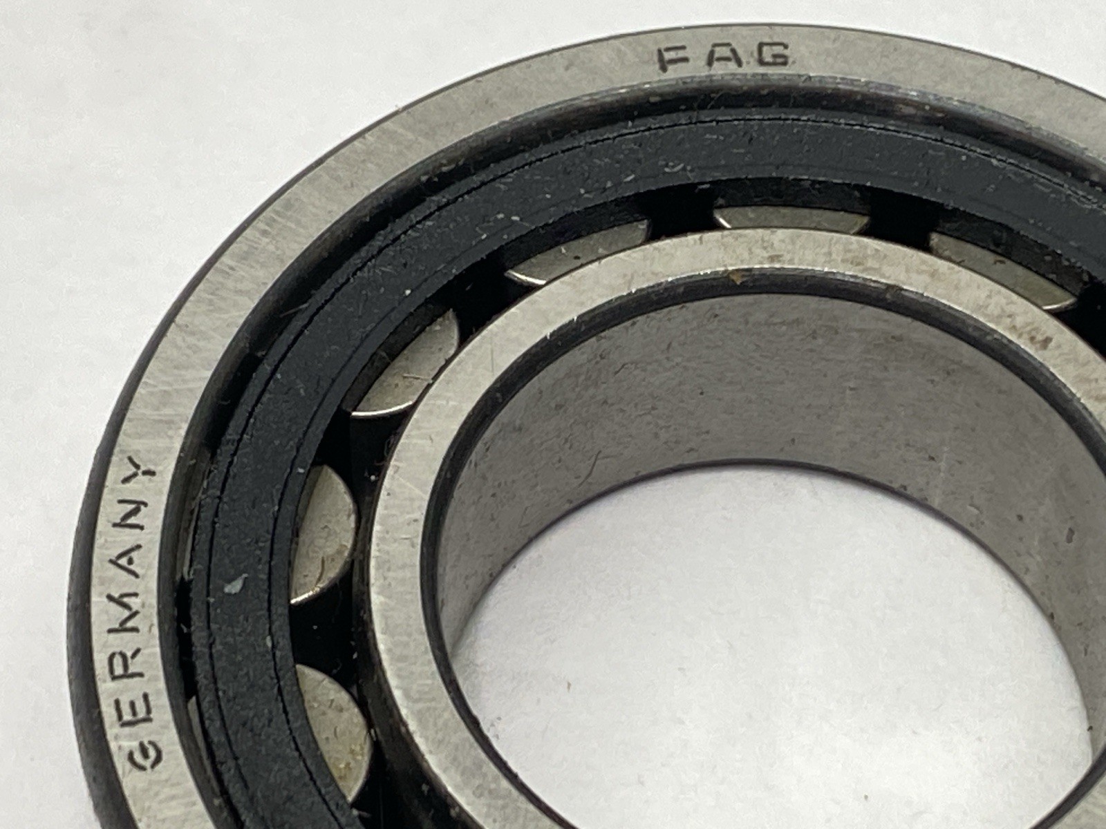 FAG NU206E Cylindrical Roller Bearing 30mm Bore 62mm OD 15mm Wide