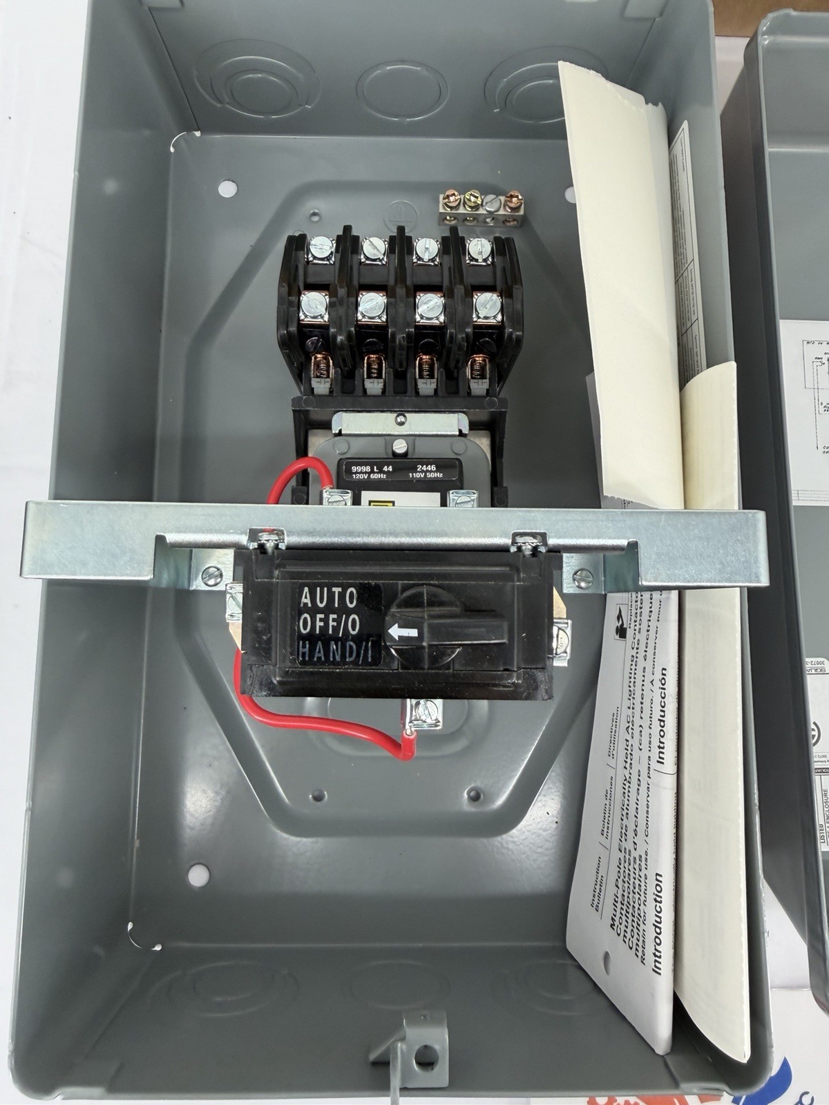 Square D 8903LG40V02C Multi-Pole Lighting Contactor, Electrically Held, 4P, 4NO