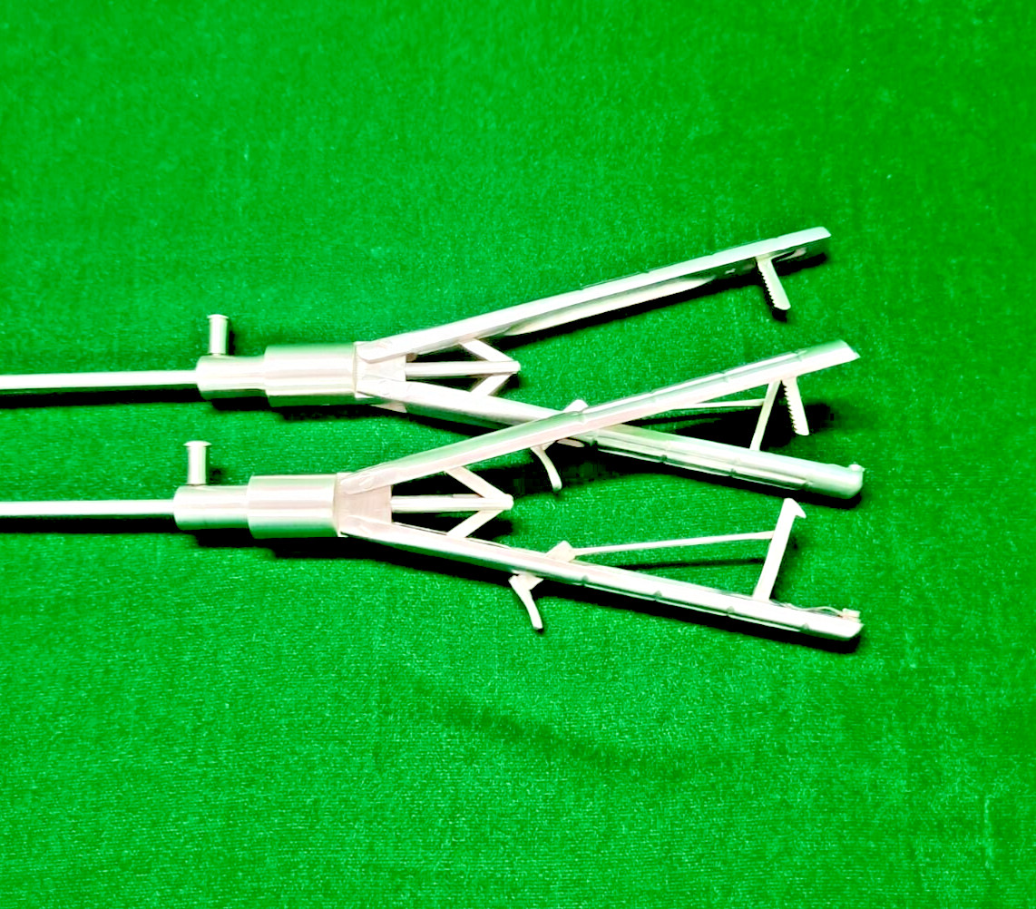 2pc Laparoscopic V-Shape Needle Holder Curved Jaw 5mmx330mm Reusable Instruments