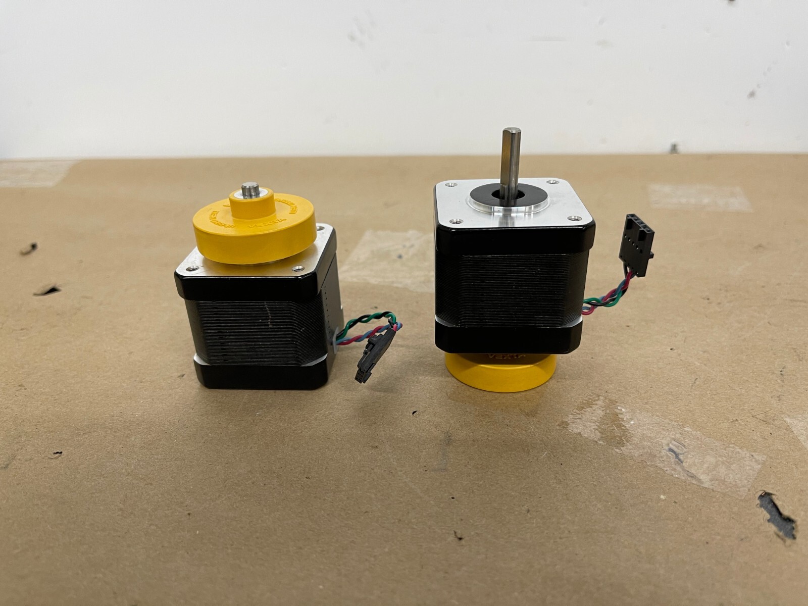 2 LIN Engineering 4118M-46S-01 Hybrid Stepper Motor W/ 2 Vexta Damper D4CL-5.OF