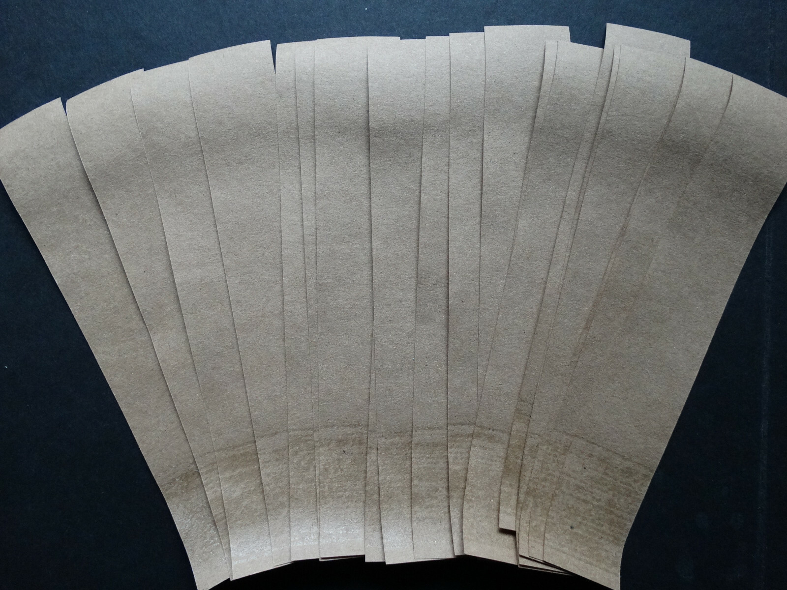 20 – Blank Cash Money Self-Sealing Straps Tan Saw Tooth Currency Bands