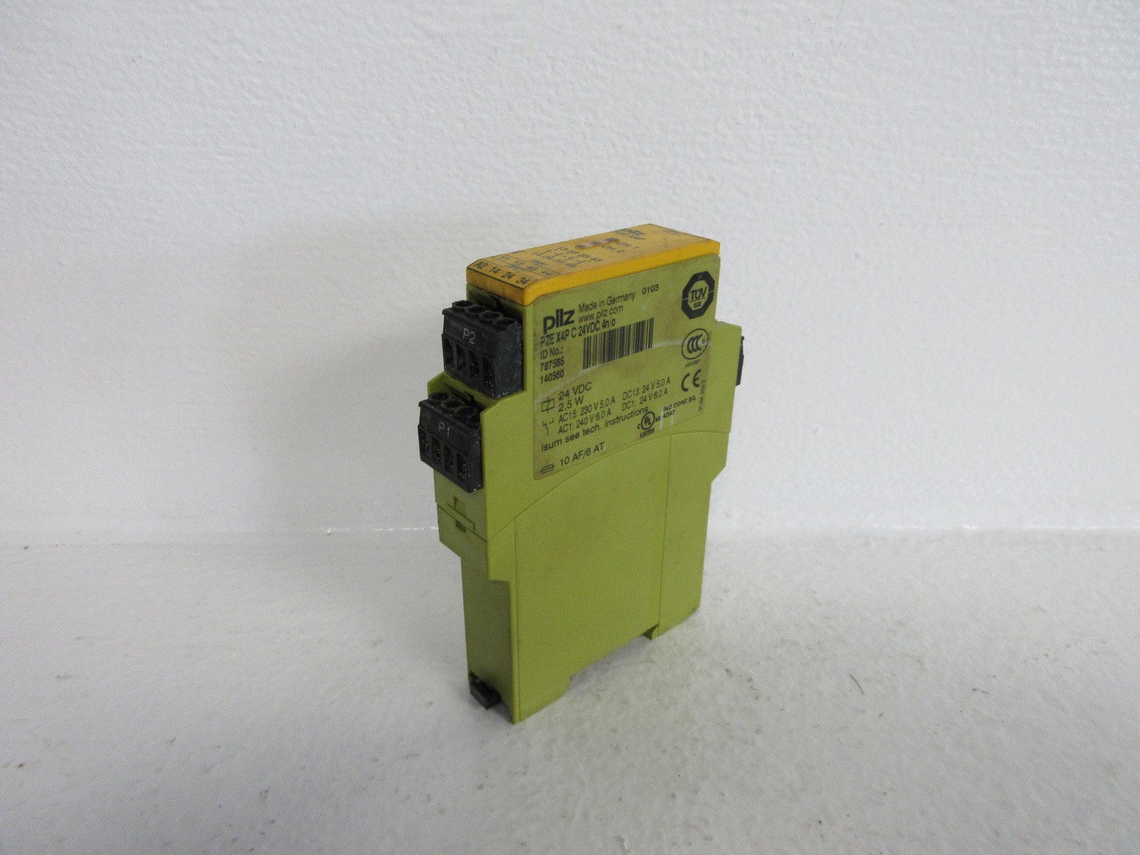 PILZ 787585 USED PZE X4P C SAFETY RELAY 24VDC 4N/O 787585