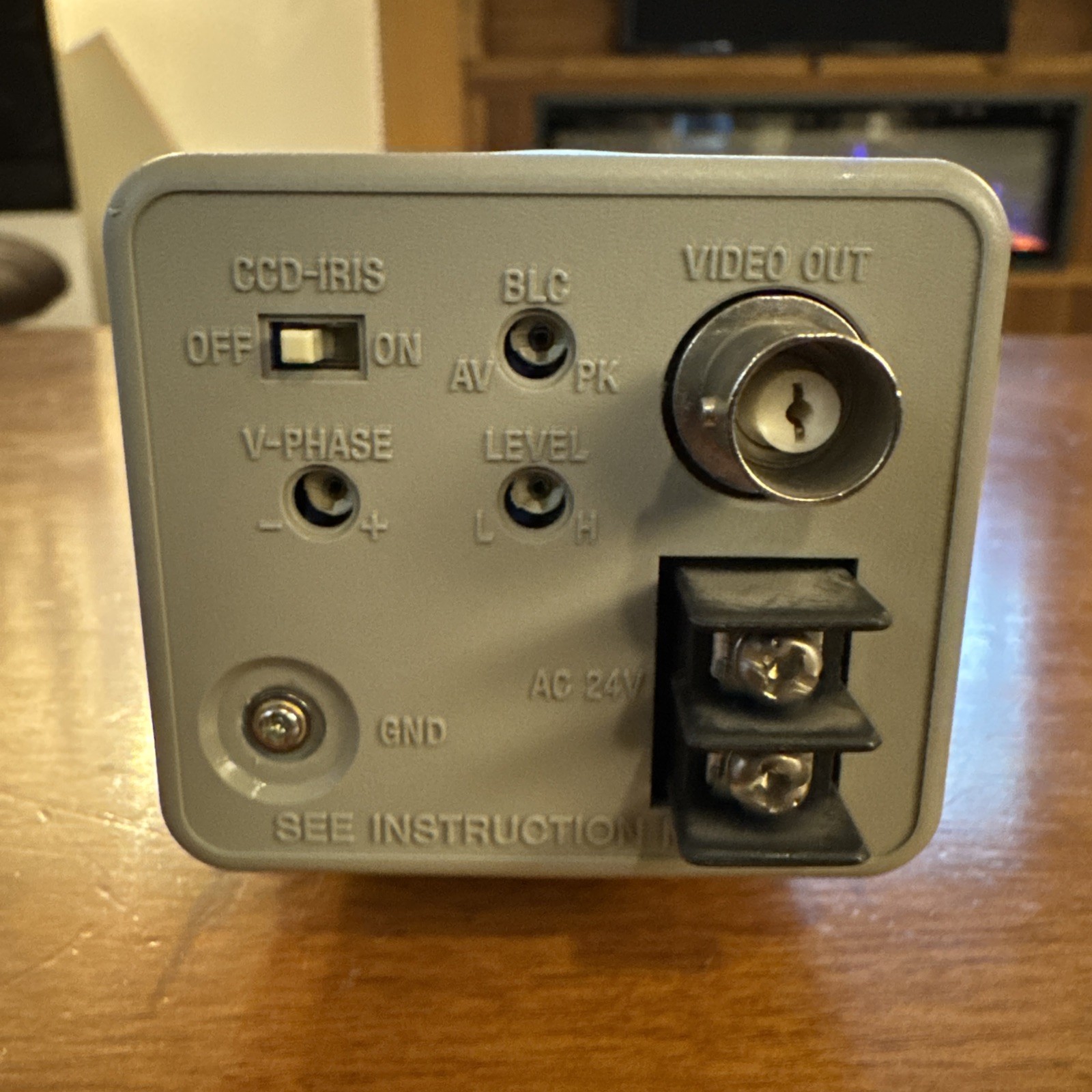 Pelco B&W CCTV Camera MC3810-2 Manufactured By Sony Japan Untested