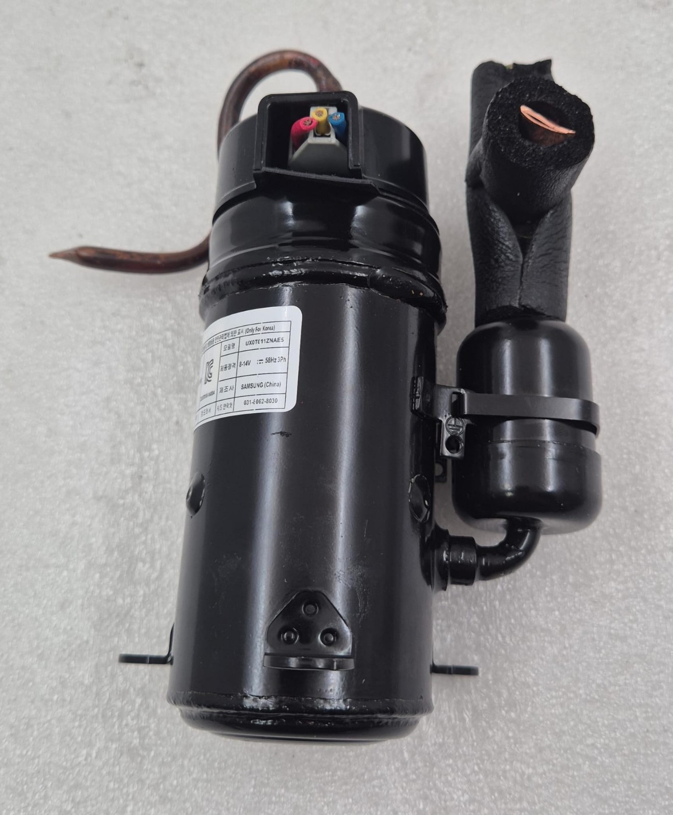 SAMSUNG UX0T011ZNAE5 Miniature Rotary Compressor 3PH 8-14V 12V
